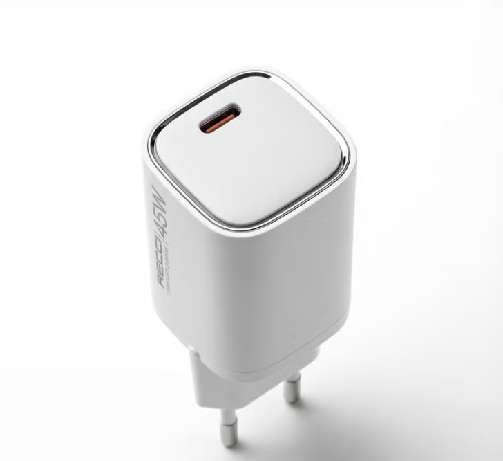 Recci Charger 45W GAN Fast Charging TC TO TC RC132E - Image 2